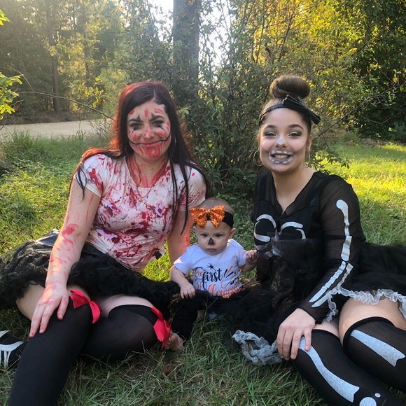 Meet your Posher, Bridget - Picture 3 of 3